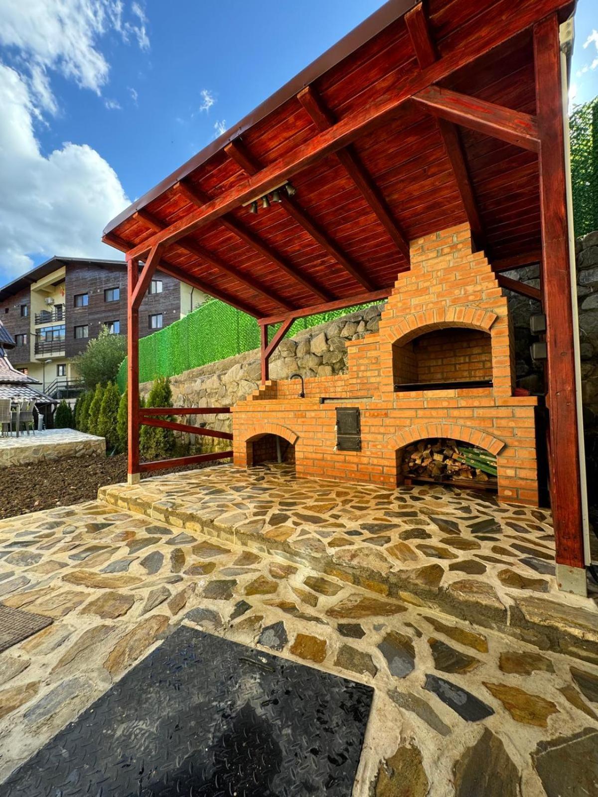 Ollie'S Mountain Chalet Buşteni Exteriör bild