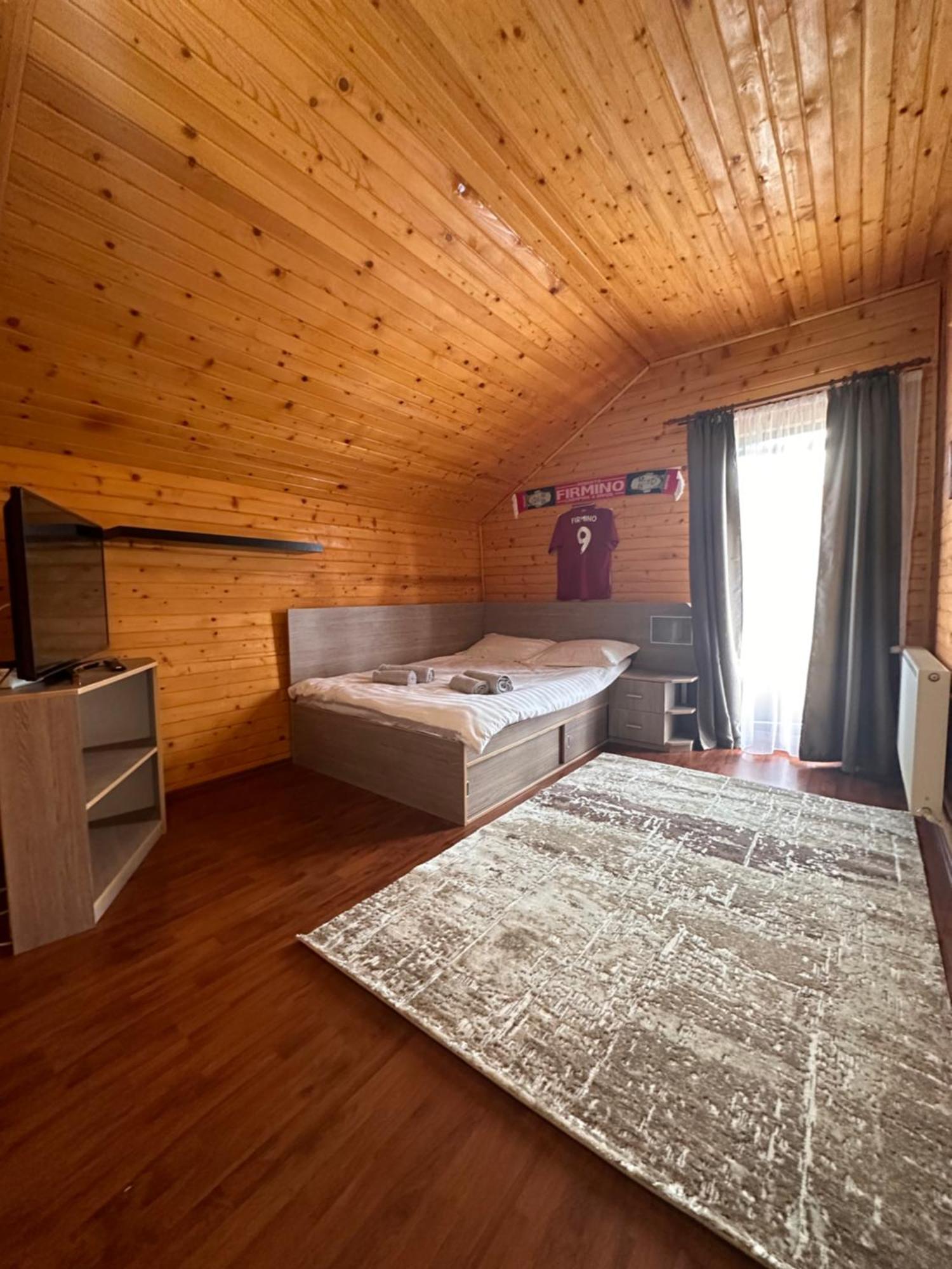 Ollie'S Mountain Chalet Buşteni Exteriör bild