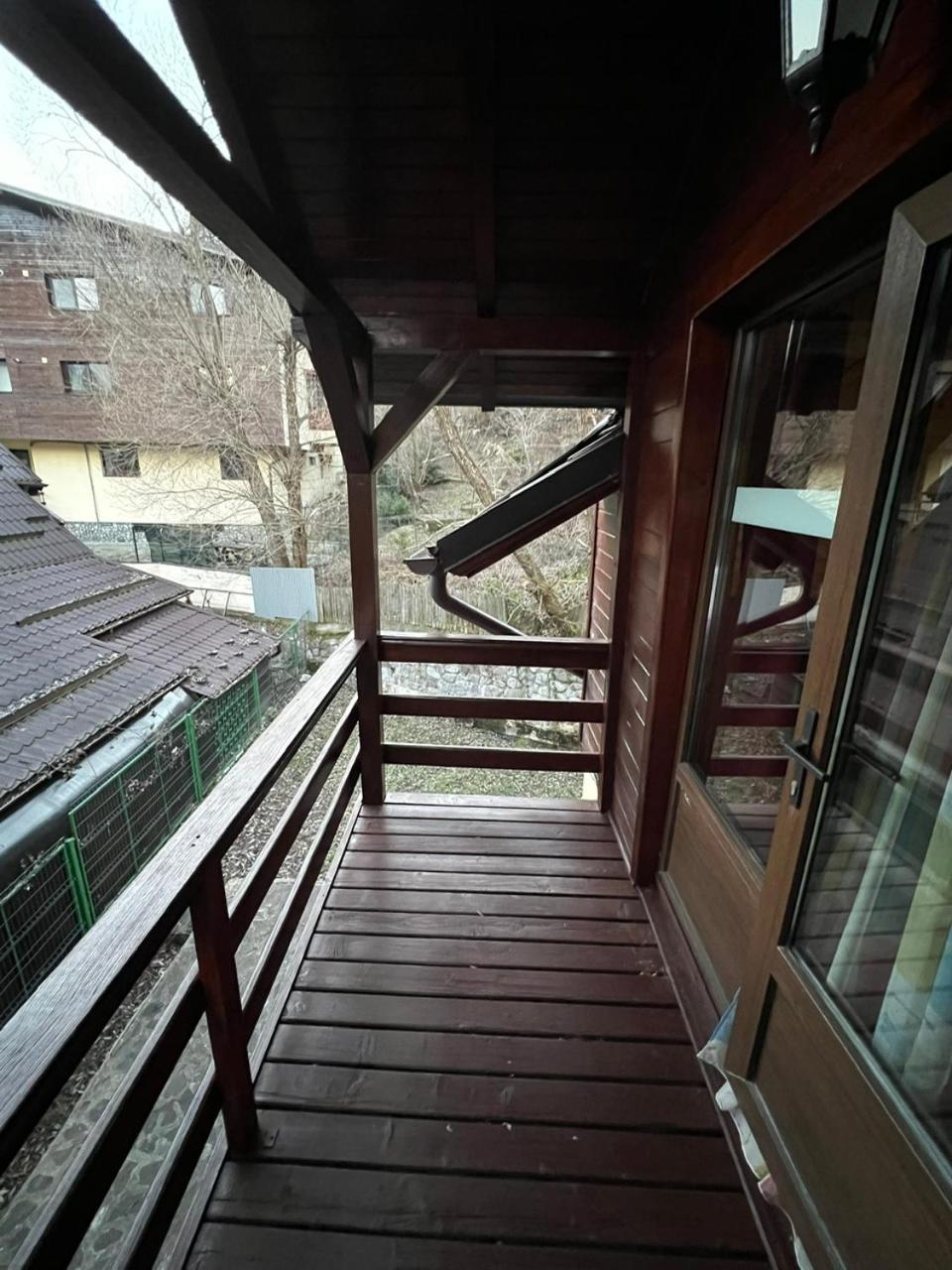 Ollie'S Mountain Chalet Buşteni Exteriör bild